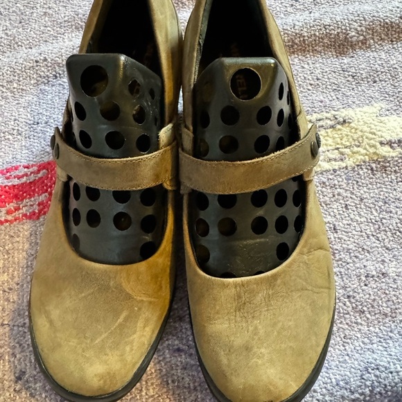 ๐ Merrell Veranda Emme Clogs J69042 Merrell Mary Janes Clogs Pumps - Women's 9.5 - Picture 2 of 6